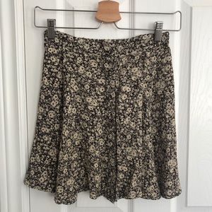 Brandy Melville buttoned flower skirt